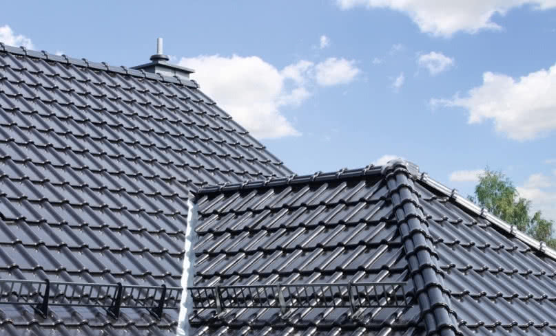 Duża przesuwność dachówki ceramicznej